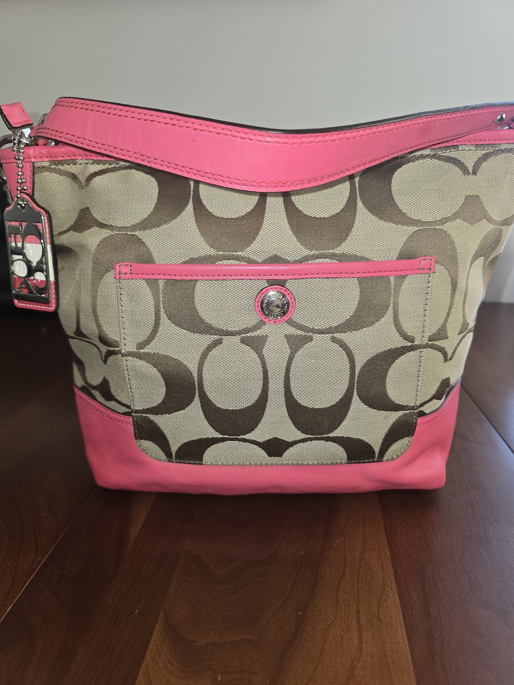 Coach Hamptons Weekend Signature Hobo / Shoulder Bag with Pink 💕 Leather Trim